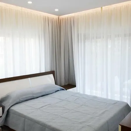 Hawaii Suntan Apartment Limassol